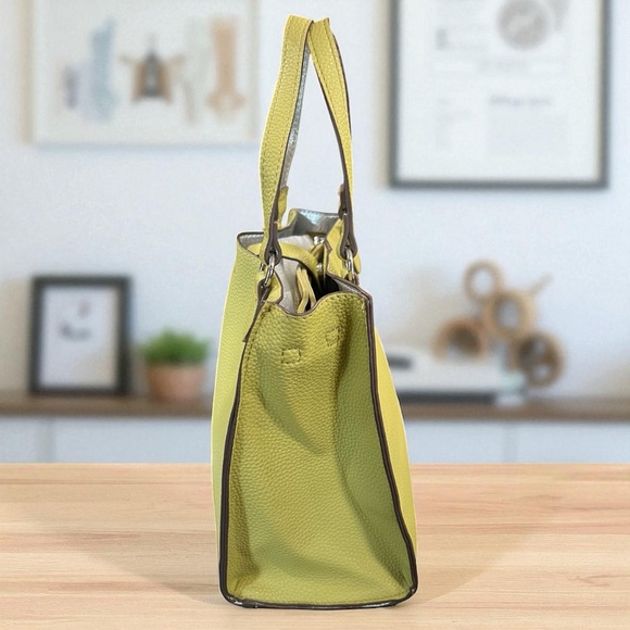 Anne Klein lime green small tote. - Picture 3 of 7